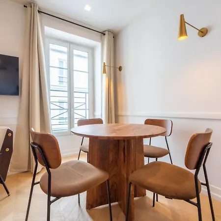 Nievre Apart-hotel *